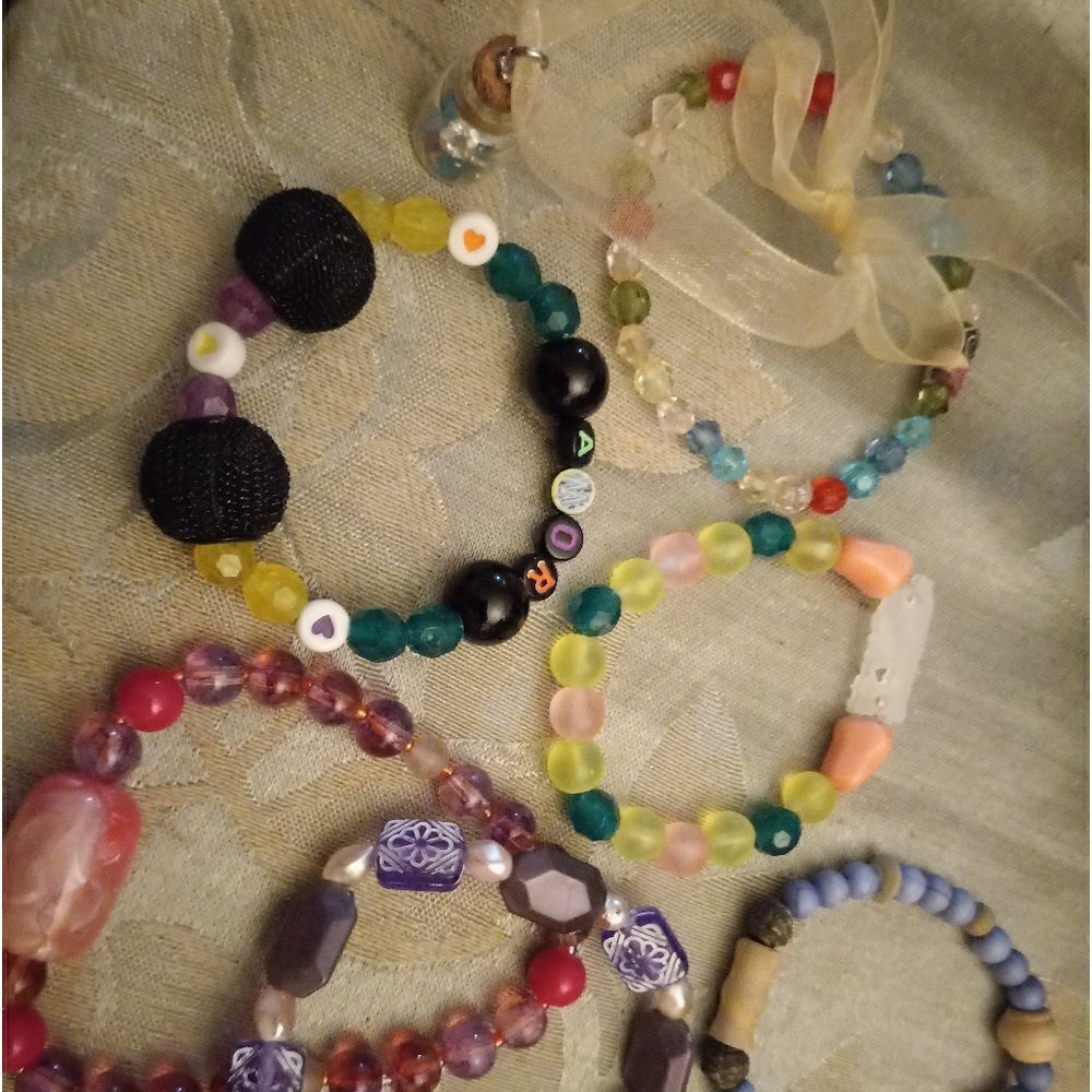 Handmade bracelet bundle   - Picture 2 of 2